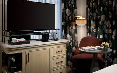 The Candler Hotel Atlanta, Curio Collection by Hilton