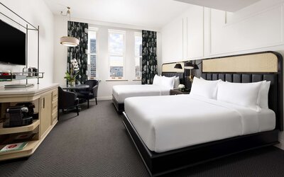 The Candler Hotel Atlanta, Curio Collection by Hilton
