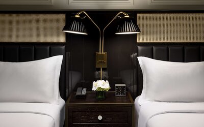 The Candler Hotel Atlanta, Curio Collection by Hilton