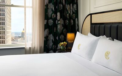 The Candler Hotel Atlanta, Curio Collection by Hilton