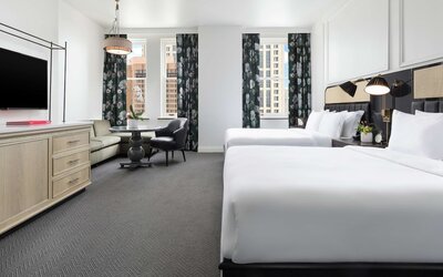 The Candler Hotel Atlanta, Curio Collection by Hilton