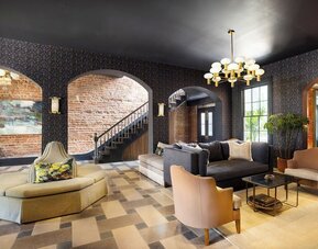 Garden District Hotel