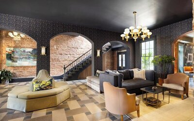 Garden District Hotel