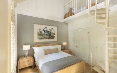 Garden District Hotel