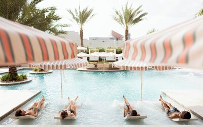 Garden District Hotel