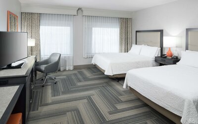Room, 2 Queen Beds, Non Smoking (Hearing Accessible)