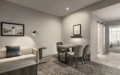 Embassy Suites by Hilton Atlanta Midtown