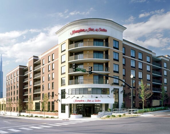 Hampton Inn & Suites Nashville Downtown