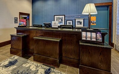 Hampton Inn & Suites Nashville Downtown