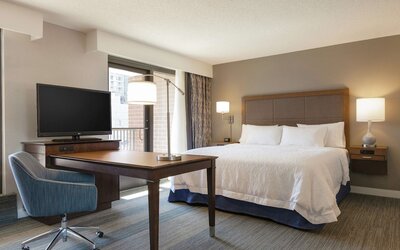 Hampton Inn & Suites Nashville Downtown