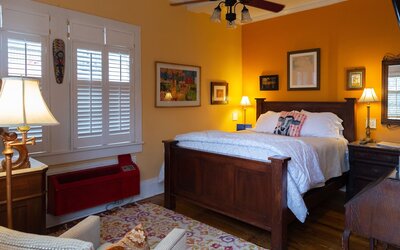 Blue60 Marigny Inn