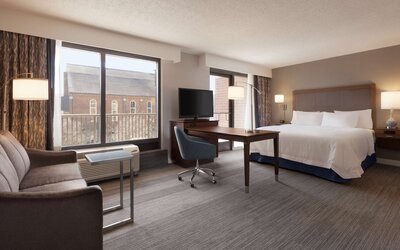 Hampton Inn & Suites Nashville Downtown