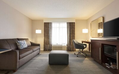 Hampton Inn & Suites Nashville Downtown