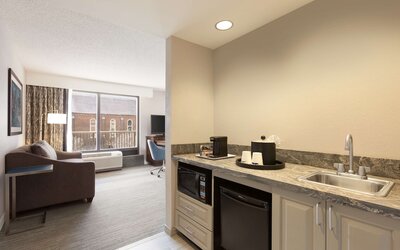 Hampton Inn & Suites Nashville Downtown