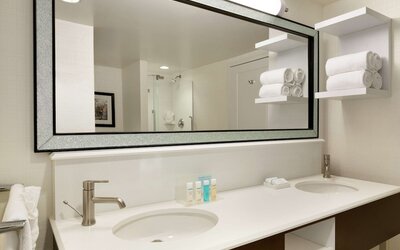 Hampton Inn & Suites Nashville Downtown