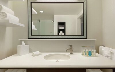 Hampton Inn & Suites Nashville Downtown