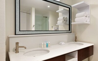 Hampton Inn & Suites Nashville Downtown