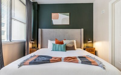 Spacious Modern Condos near French Quarter