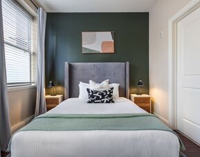 Spacious Modern Condos near French Quarter