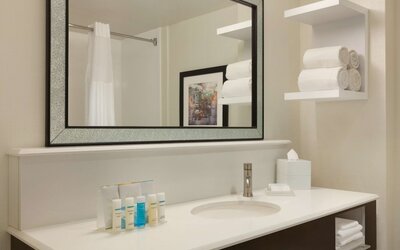 Hampton Inn & Suites Nashville Downtown