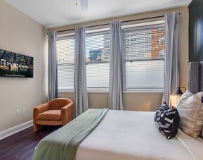 Spacious Modern Condos near French Quarter