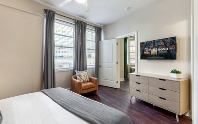 Spacious Modern Condos near French Quarter