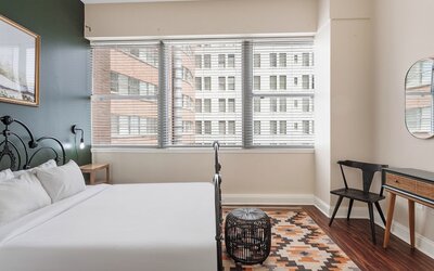 Spacious Modern Condos near French Quarter