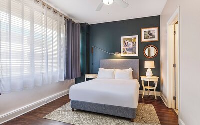Spacious Modern Condos near French Quarter