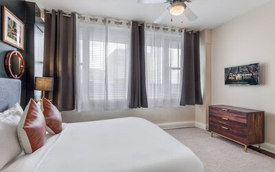 Spacious Modern Condos near French Quarter