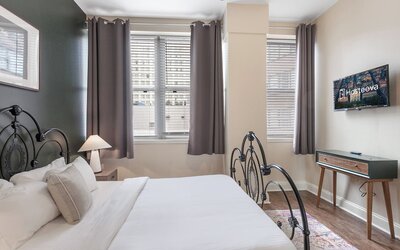 Spacious Modern Condos near French Quarter