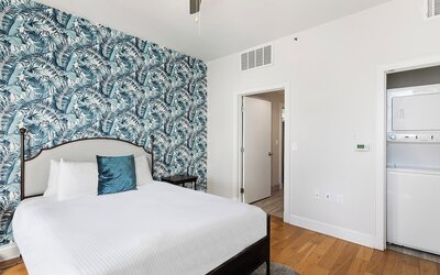 Spacious Modern Condos near French Quarter