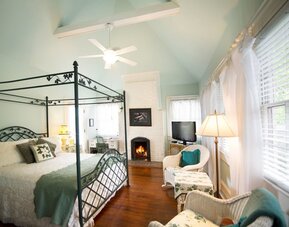 Sugar Magnolia Bed & Breakfast