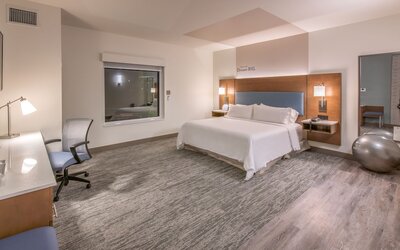 EVEN Hotel Atlanta - Ballpark Area by IHG