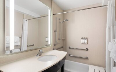 Holiday Inn Nashville - Vanderbilt (Dwtn) by IHG