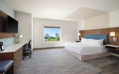 EVEN Hotel Atlanta - Ballpark Area by IHG