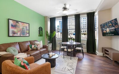 Spacious Modern Condos near French Quarter