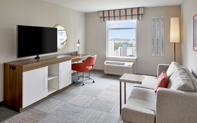 Hampton Inn & Suites Atlanta Midtown