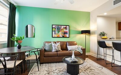 Spacious Modern Condos near French Quarter