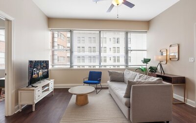 Spacious Modern Condos near French Quarter