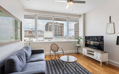 Spacious Modern Condos near French Quarter