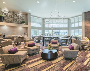 La Quinta Inn & Suites by Wyndham Austin Near The Domain