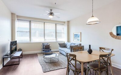 Spacious Modern Condos near French Quarter