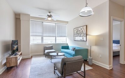 Spacious Modern Condos near French Quarter