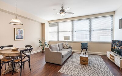 Spacious Modern Condos near French Quarter