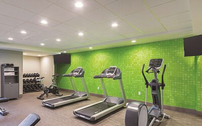 La Quinta Inn & Suites by Wyndham Austin Near The Domain