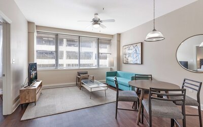 Spacious Modern Condos near French Quarter