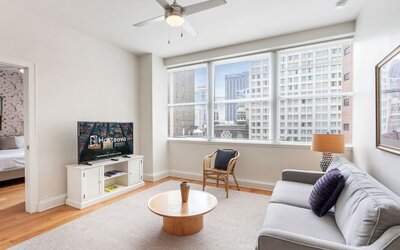Spacious Modern Condos near French Quarter