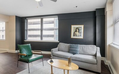 Spacious Modern Condos near French Quarter