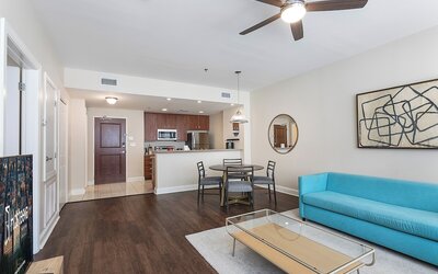 Spacious Modern Condos near French Quarter