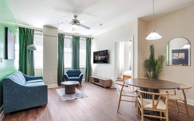 Spacious Modern Condos near French Quarter